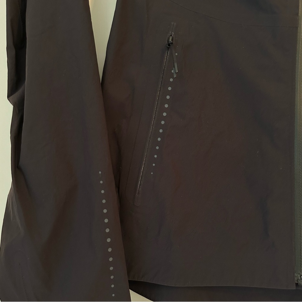 Lululemon Running Jacket - image 6
